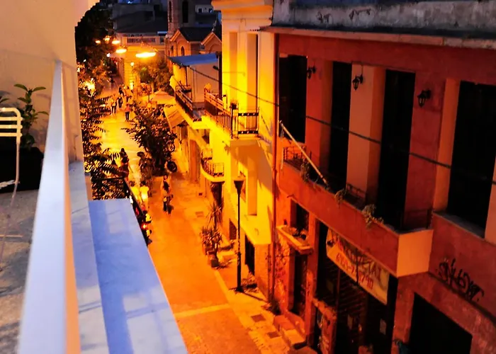 Live In Athens, Psyrri Central Apartments