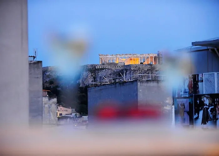 Live In Athens, Psyrri Central Apartments